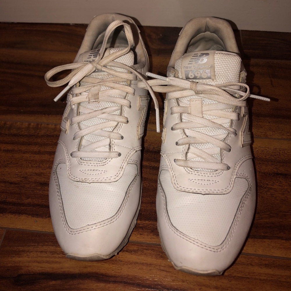 New Balance Chunky White Dad Sneaker